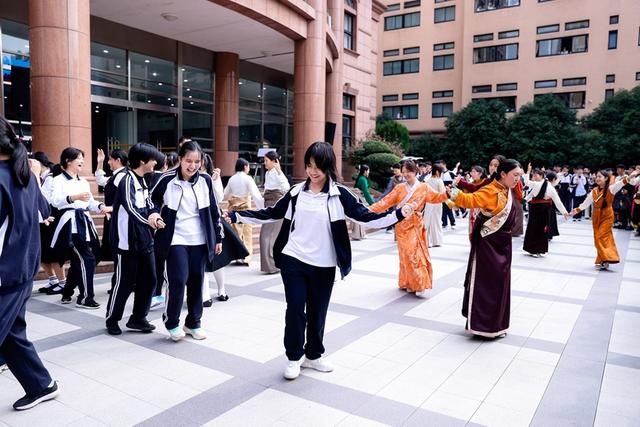 沪果联手，共绘山海情——青海果洛少年在大同中学的成长篇章