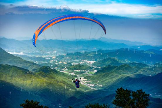 海南之旅，文化周刊下的激情探索——桨板、卡丁车与飞拉达的冒险之旅